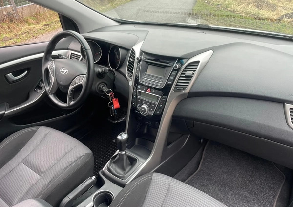 Hyundai I30 cena 18900 przebieg: 130000, rok produkcji 2014 z Jarosław małe 121